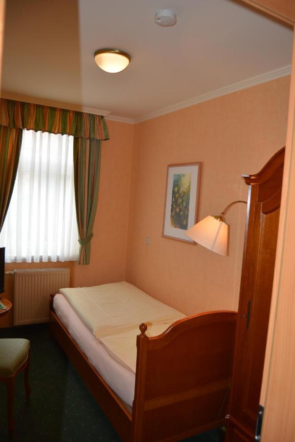Hotel Alter Kutschenbauer - Wernigerode Dış mekan fotoğraf